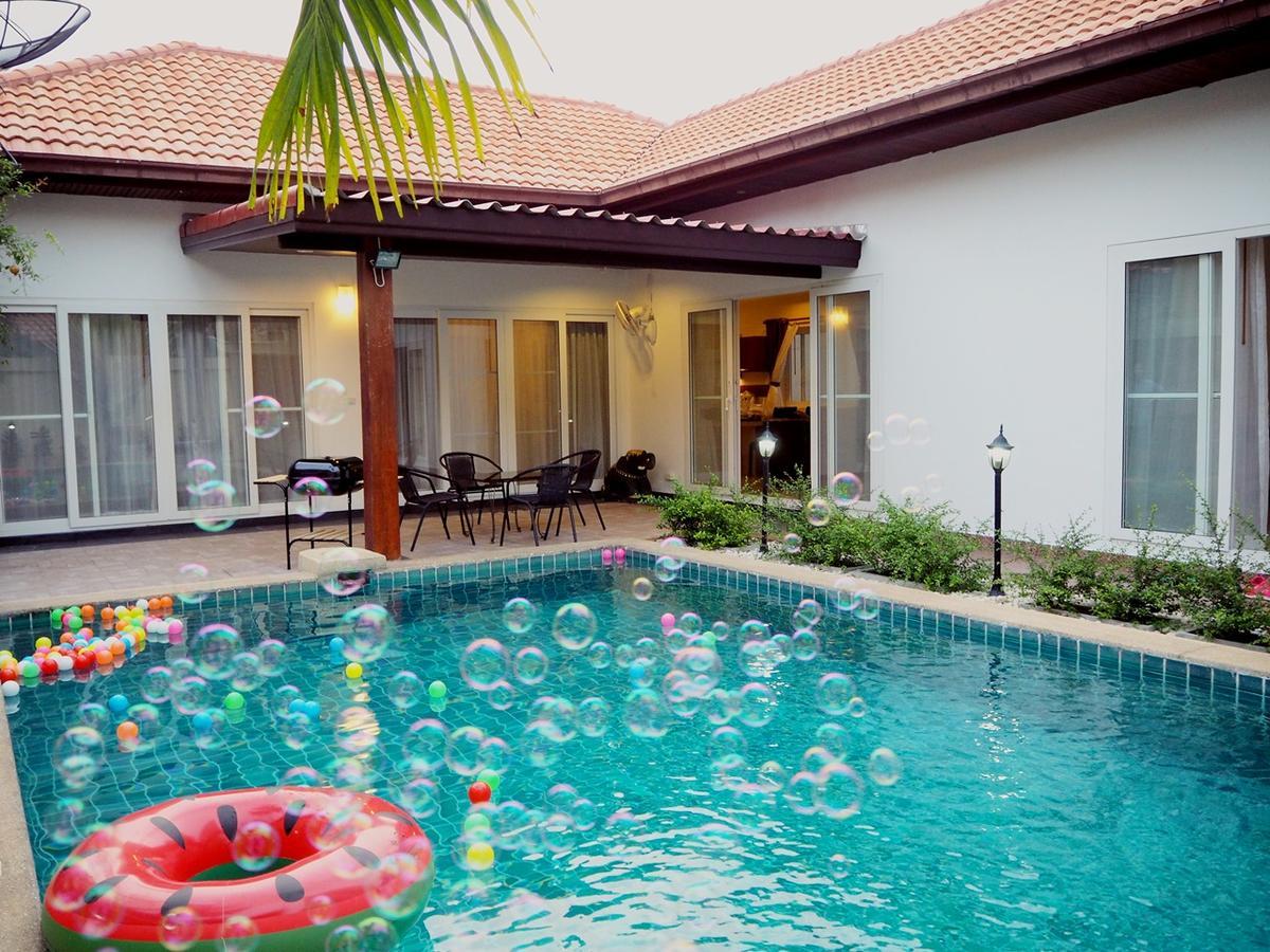 The Beach Pool Villa Pattaya Exterior foto
